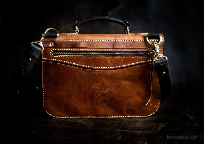 Бесплатные выкройки и лекала | Cognac M Briefcase by Karlova