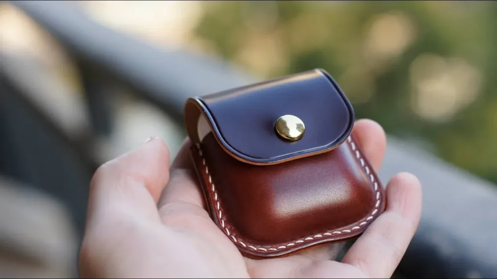 Чехол для AirPods — выкройка от GuSan Leather Craft | Бесплатные выкройки и лекала Чехол для AirPods — выкройка от GuSan Leather Craft