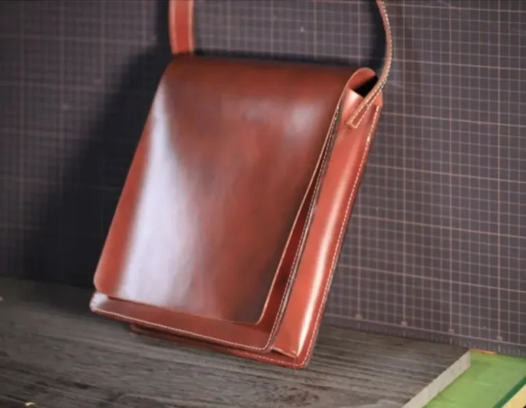 Мессенджер с клапаном — выкройка от Channel Fentai Leather | Бесплатные выкройки и лекала Мессенджер с клапаном — выкройка от Channel Fentai Leather