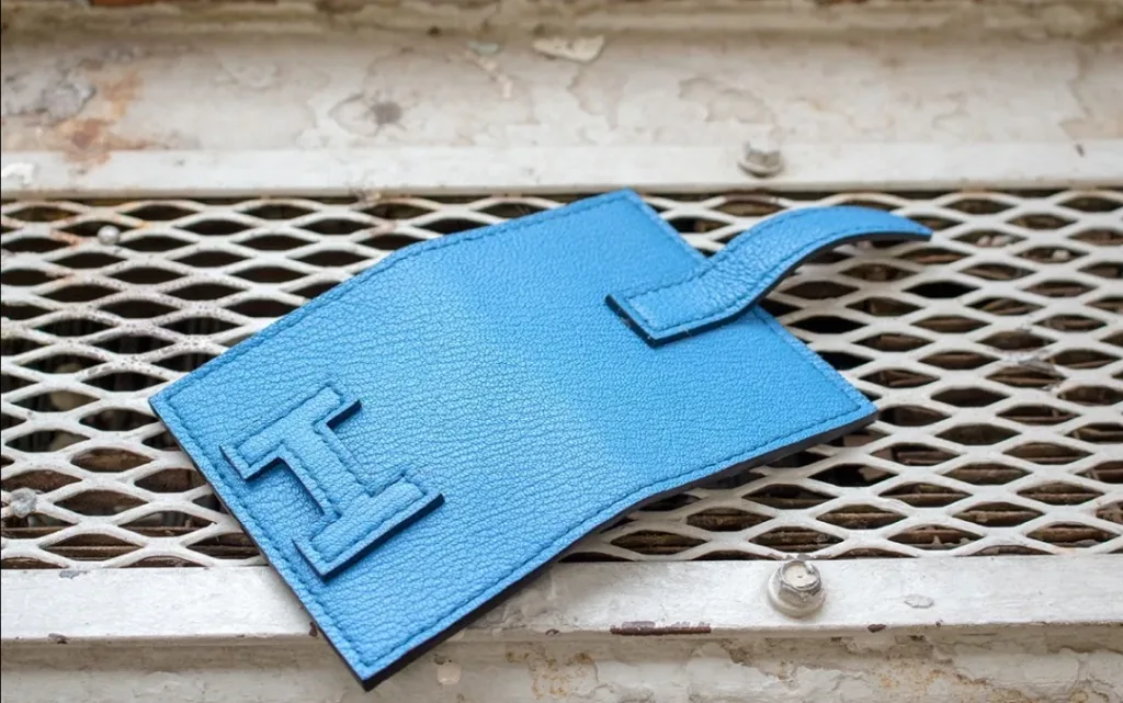 Картхолдер в стиле Hermes — лист A4, кожа 1,6 мм | Бесплатные выкройки и лекала Картхолдер в стиле Hermes — лист A4, кожа 1,6 мм