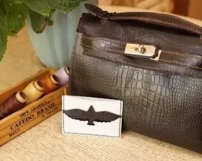 Картхолдер The Bag Blog: выкройка на одном листе A4 | Бесплатные выкройки и лекала Картхолдер The Bag Blog: выкройка на одном листе A4